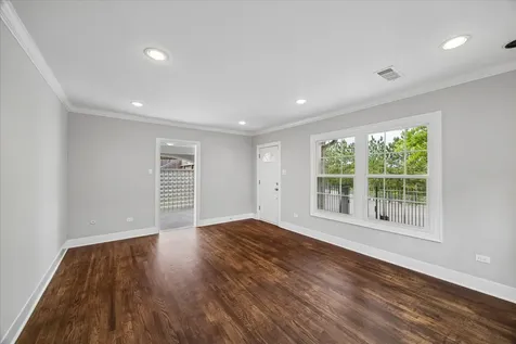 2108 White Oak Drive Houston TX 77009
