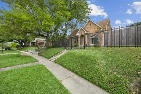 2108 White Oak Drive Houston TX 77009