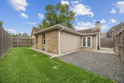 2108 White Oak Drive Houston TX 77009