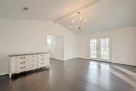 520 E Castle Harbour Drive Friendswood TX 77546