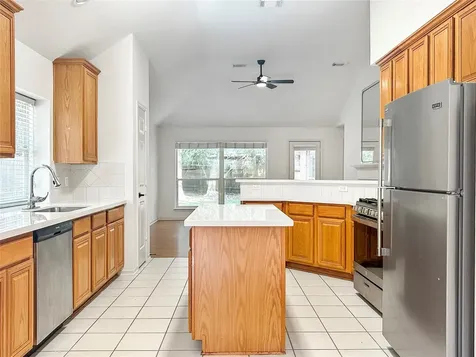 126 N Willow Point Circle The Woodlands TX 77382