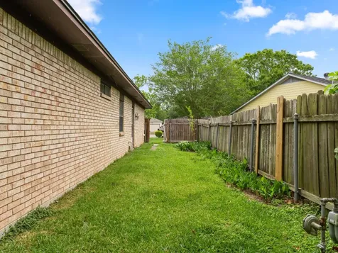7 Columbella Street Bay City TX 77414