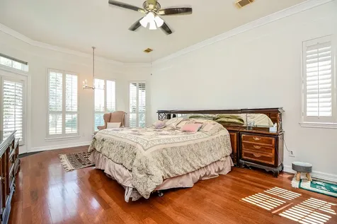 410 Kingfisher Drive Sugar Land TX 77478