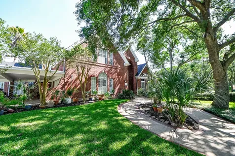 410 Kingfisher Drive Sugar Land TX 77478