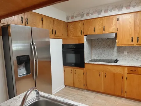 1518 Avenue B Danbury TX 77534