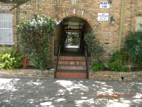 6401 Skyline Drive 37 Houston TX 77057