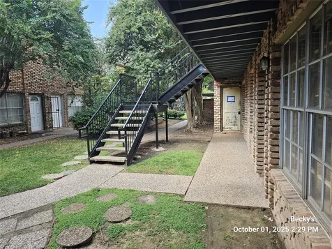 6401 Skyline Drive 37 Houston TX 77057