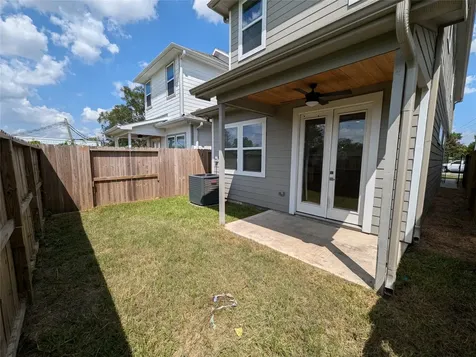 4913 Fisk Street Houston TX 77009