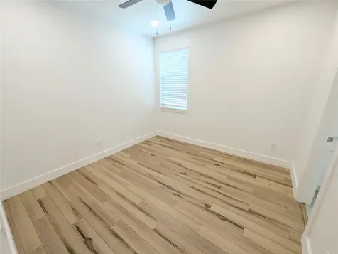 4913 Fisk Street Houston TX 77009