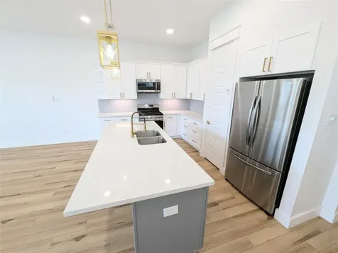 4913 Fisk Street Houston TX 77009