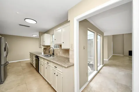 5 Tiffany Square Sugar Land TX 77478