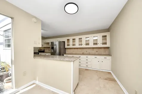 5 Tiffany Square Sugar Land TX 77478