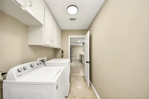 5 Tiffany Square Sugar Land TX 77478