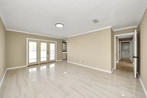 5 Tiffany Square Sugar Land TX 77478