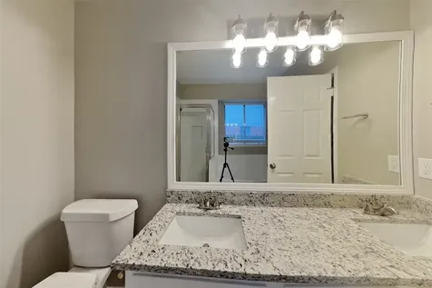 16411 Willingham Way Houston TX 77095