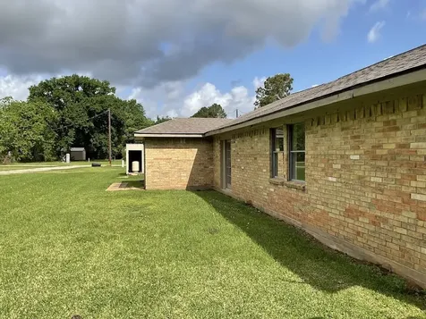 2068 Tx-36 Brazoria TX 77422