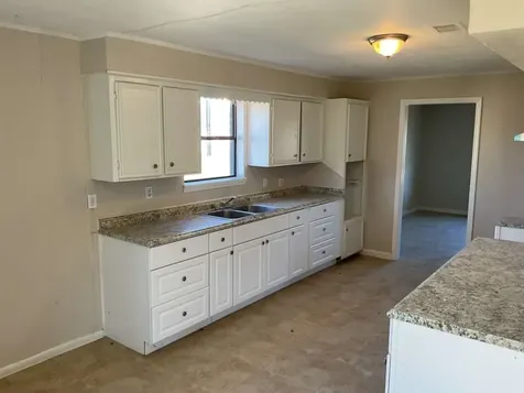 2068 Tx-36 Brazoria TX 77422