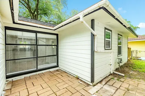 408 Gardenia Street Lake Jackson TX 77566