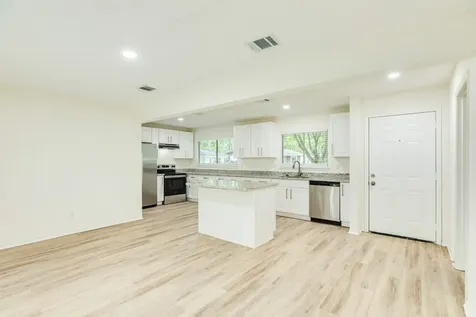 408 Gardenia Street Lake Jackson TX 77566