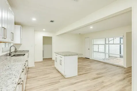 408 Gardenia Street Lake Jackson TX 77566