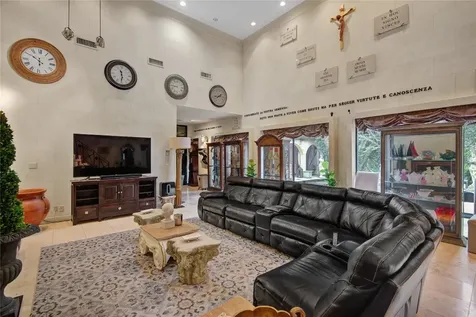 526 Bolton Place Houston TX 77024