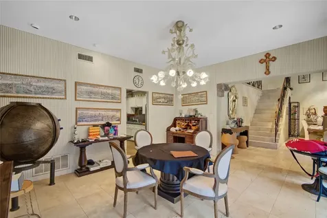 526 Bolton Place Houston TX 77024