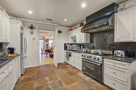 526 Bolton Place Houston TX 77024