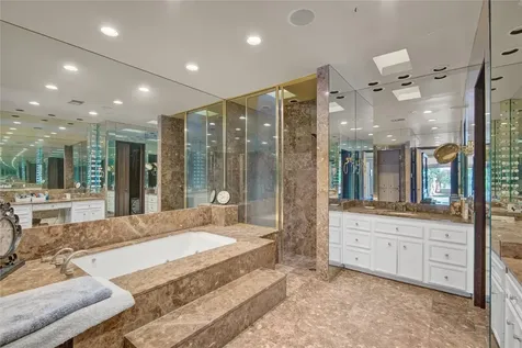 526 Bolton Place Houston TX 77024