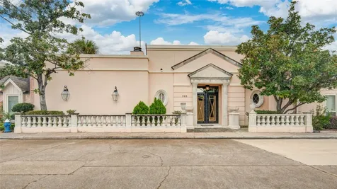 526 Bolton Place Houston TX 77024