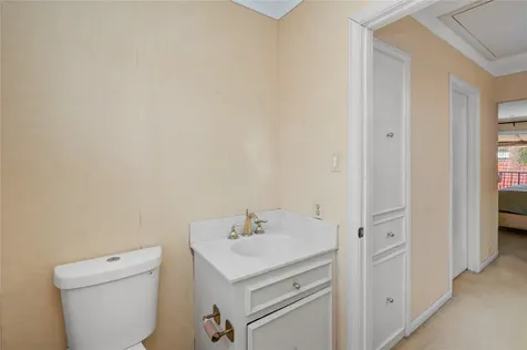 526 Bolton Place Houston TX 77024