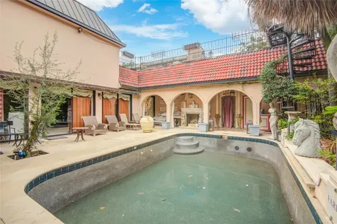 526 Bolton Place Houston TX 77024