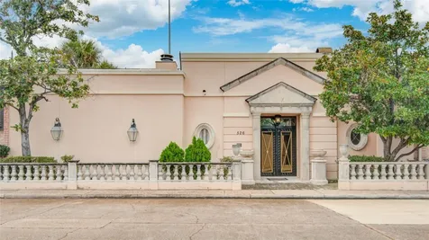 526 Bolton Place Houston TX 77024