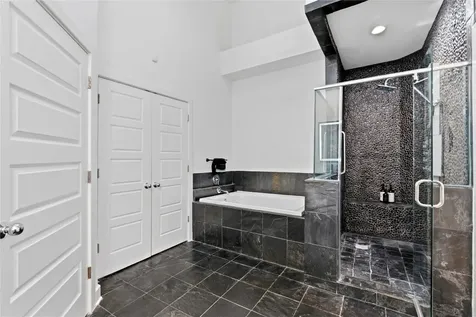 2025 Colquitt Street A Houston TX 77098