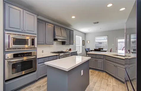 105 Hawke Bay Lane Friendswood TX 77546
