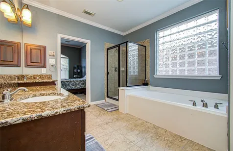105 Hawke Bay Lane Friendswood TX 77546