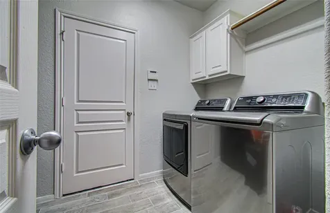 105 Hawke Bay Lane Friendswood TX 77546