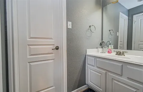 105 Hawke Bay Lane Friendswood TX 77546