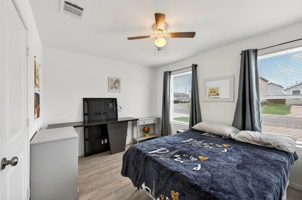 8111 Nube Medina San Antonio TX 78252