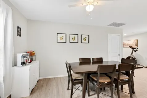 8111 Nube Medina San Antonio TX 78252