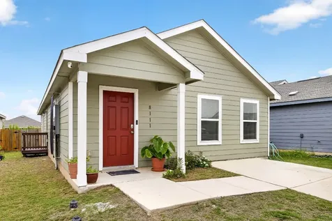 8111 Nube Medina San Antonio TX 78252