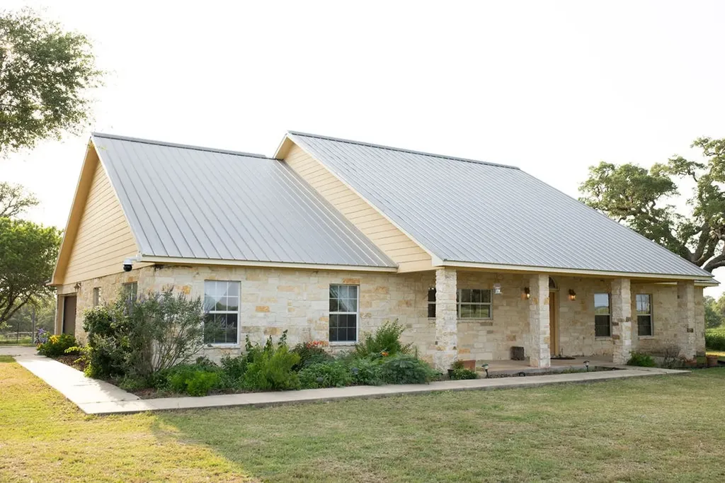 3240 Concrete Edgar Road Cuero TX 77954
