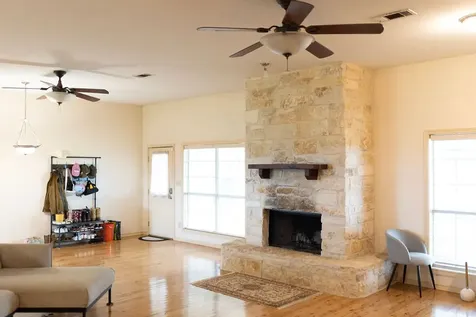3240 Concrete Edgar Road Cuero TX 77954