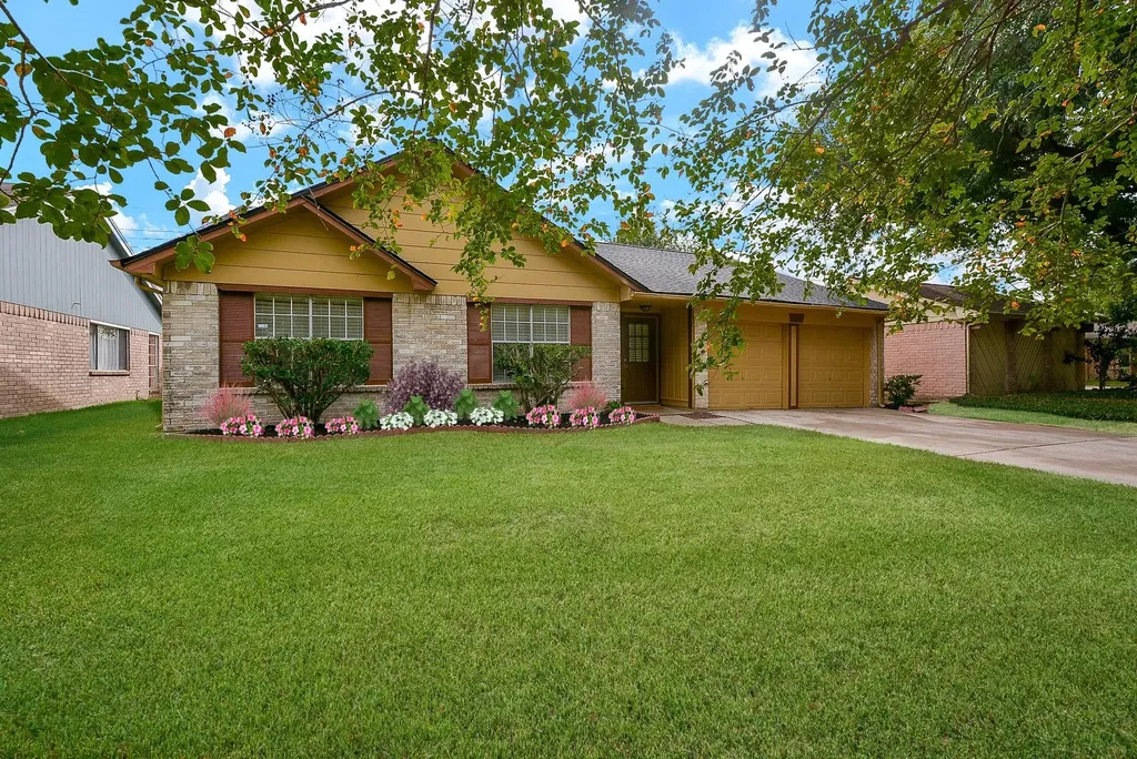 3315 Honey Creek Drive Houston TX 77082