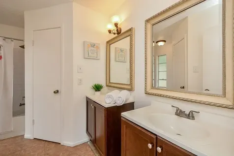 3315 Honey Creek Drive Houston TX 77082