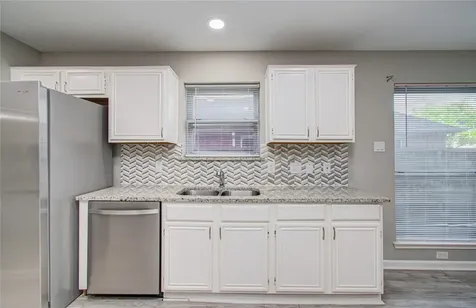 2005 Village Park Drive Missouri City TX 77489