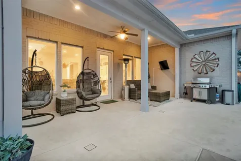 114 Pilazzo Street Montgomery TX 77316