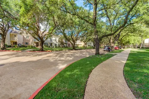 12973 Trail Hollow Dr Unit A Houston TX 77079