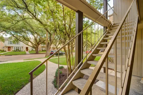 12973 Trail Hollow Dr Unit A Houston TX 77079