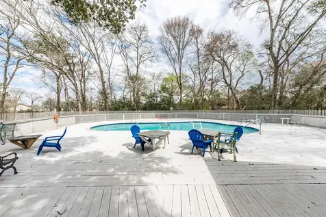 21 Hideaway Drive Friendswood TX 77546