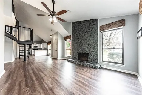 21 Hideaway Drive Friendswood TX 77546